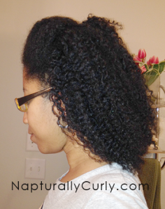 allungato twist out su capelli naturali